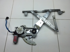 Стеклоподъемник двери передний левый электрический 
