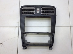 Рамка под магнитолу в торпедо 