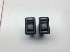 Кнопка обогрева сидений левого и правого передних 