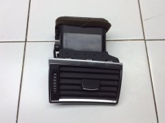 Дефлектор воздушный в торпедо Воздуховод правый Ауди А8 Д3 4Е 2003-2010 4E0820902