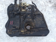 Бак топливный бензобак пластиковый 