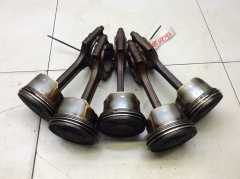 Поршень с шатуном 2.4 B5244S 170л.с. 