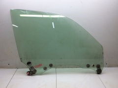 Стекло двери передней правой пассажирской 