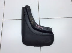 Брызговик задний левый 