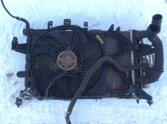 Радиатор охлаждения двигателя основной Опель Комбо С 2003-2011 