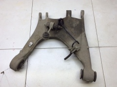 Рычаг задний нижний левый 