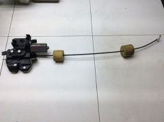 Замок крышки багажника 