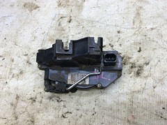 Замок двери задней левой  