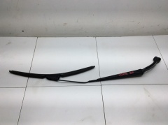 Поводок стеклоочистителя передний правый 