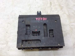 Блок реле и предохранителей 