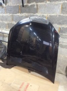 Капот черный 