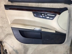 Обшивка двери передняя левая водительская 