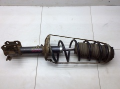 Амортизатор передний правый в сборе 