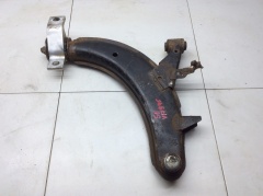 Рычаг передний нижний правый 