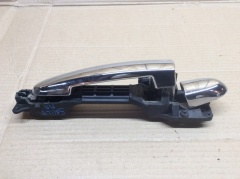 Ручка наружная двери передней правой 