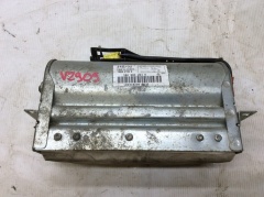 Подушка безопасности в торпедо пассажирская 