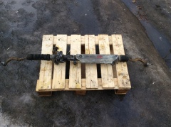 Рейка рулевая с тягами и наконечниками 