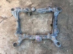 Балка подмоторная подрамник передний 