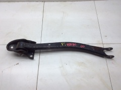 Рычаг задний продольный правый 