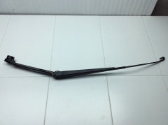 Поводок стеклоочистителя передний правый 