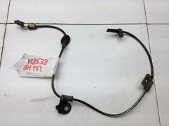 Датчик ABS передний правый 