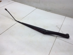 Поводок стеклоочистителя передний правый 