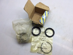 Подшипник ступицы колеса переднего 