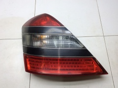 Фонарь задний левый дорестайл 