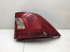 Фонарь задний правый с дефектом 