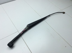 Поводок стеклоочистителя передний правый 