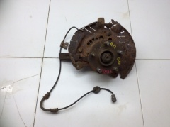 Кулак поворотный передний правый 