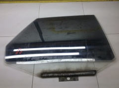 Стекло двери задней правой 